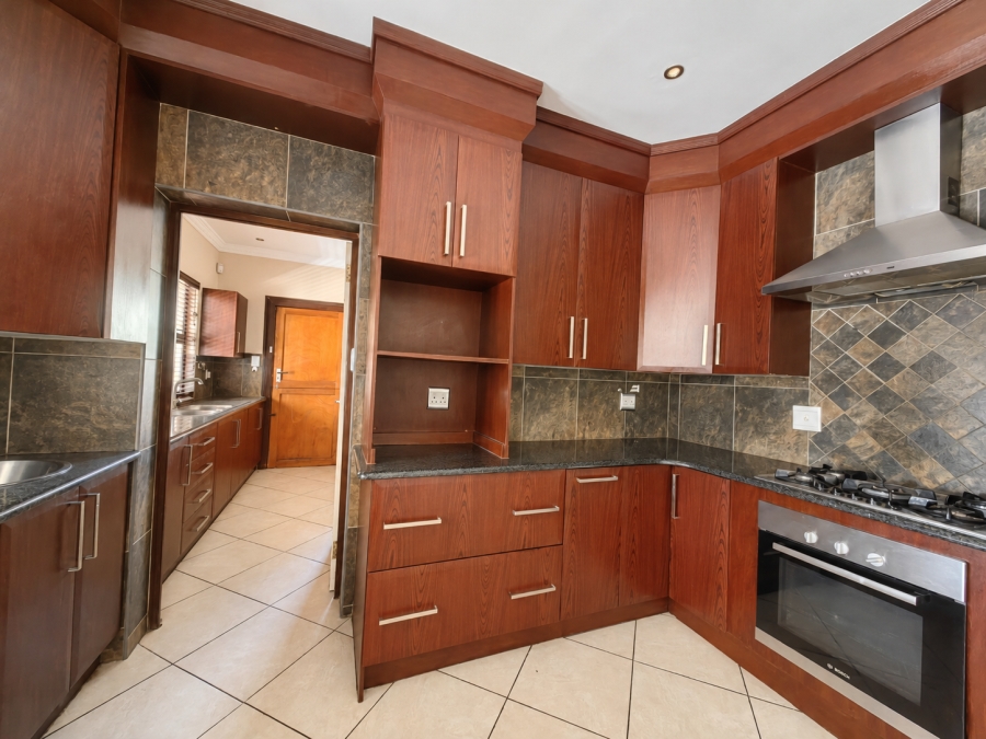 4 Bedroom Property for Sale in Boschdal North West